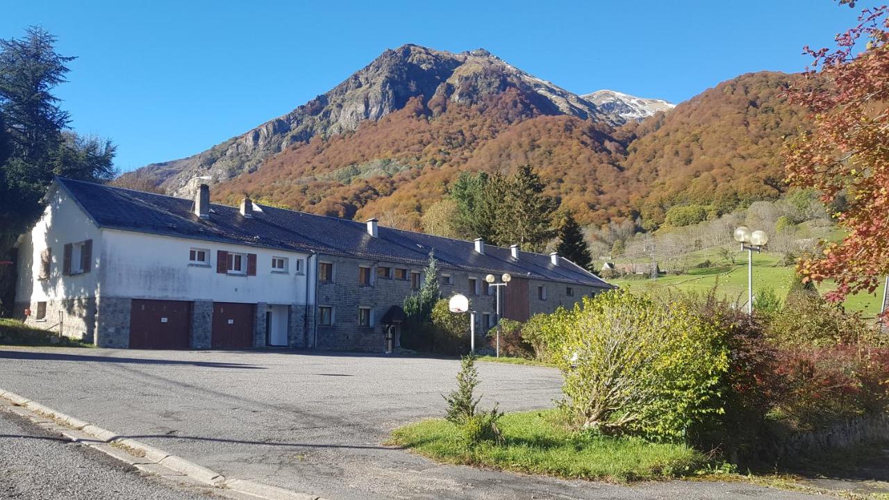 La Baleine Blanche - Chambres Campan Exterior foto